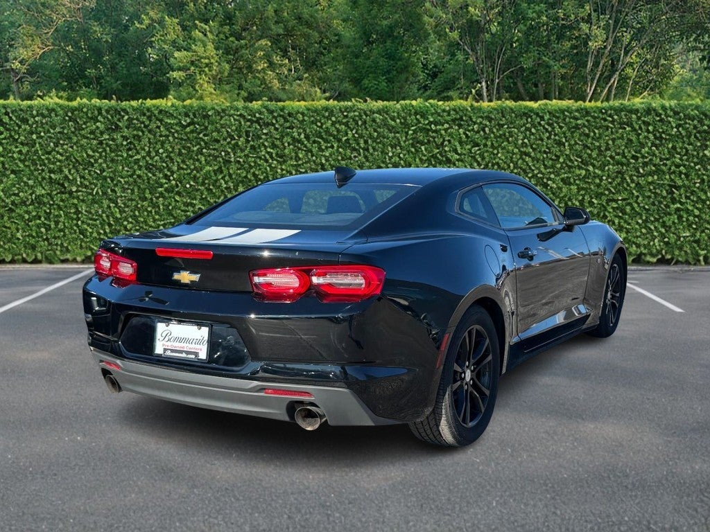 2021 Chevrolet Camaro 2dr Cpe 1LT