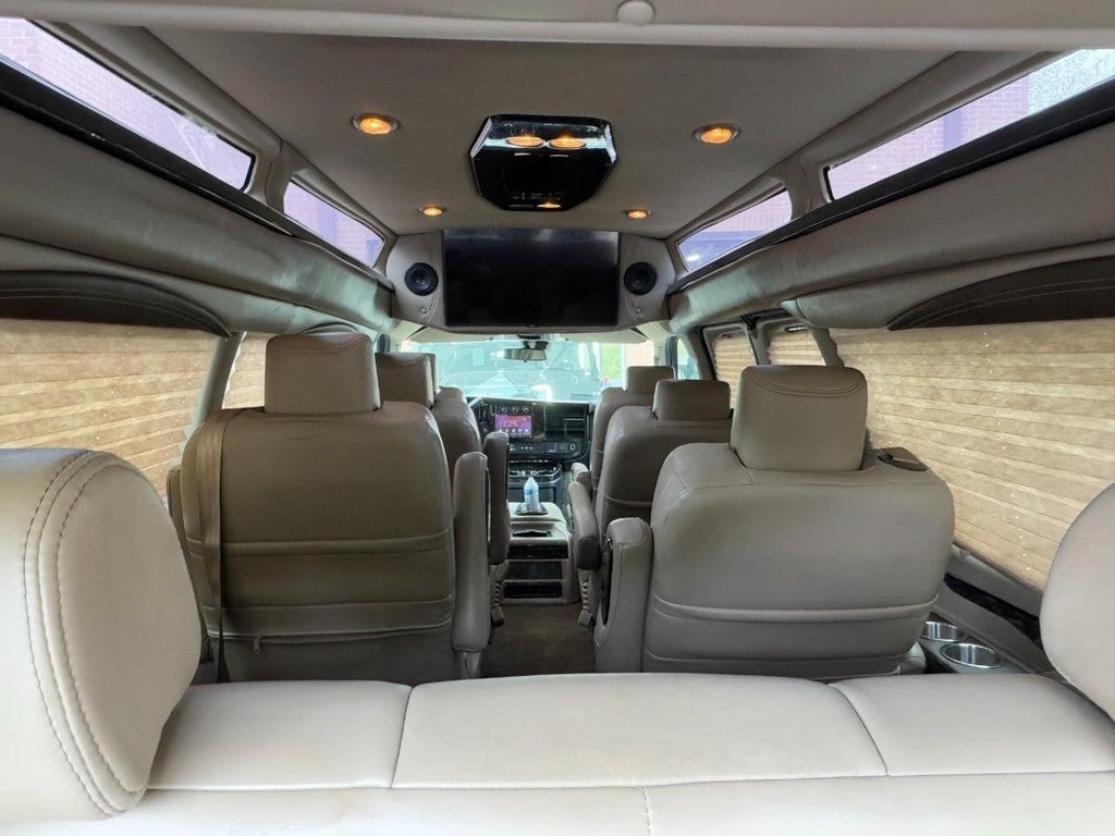 2021 Chevrolet Express Passenger RWD 3500 155" LS