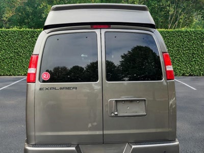 2021 Chevrolet Express Passenger RWD 3500 155" LS