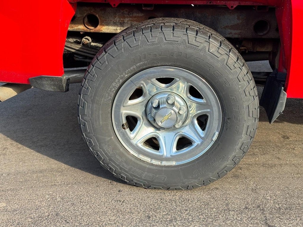 2016 Chevrolet Silverado 1500 4WD Reg Cab 133.0" LS