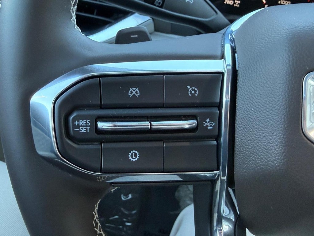 2025 GMC Acadia AWD 4dr Denali