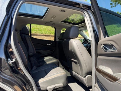 2022 GMC Acadia AWD 4dr AT4