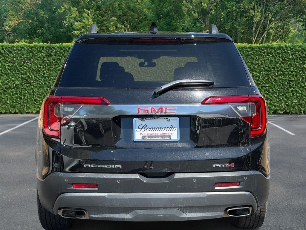 2022 GMC Acadia AWD 4dr AT4