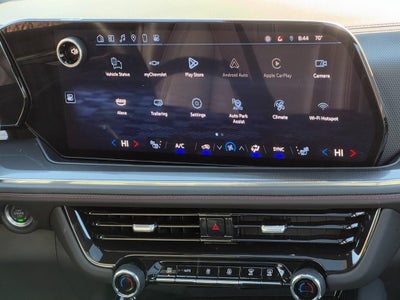 2025 Chevrolet Suburban 4WD 4dr RST