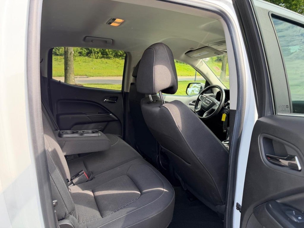 2017 GMC Canyon 2WD Crew Cab 128.3" SLE