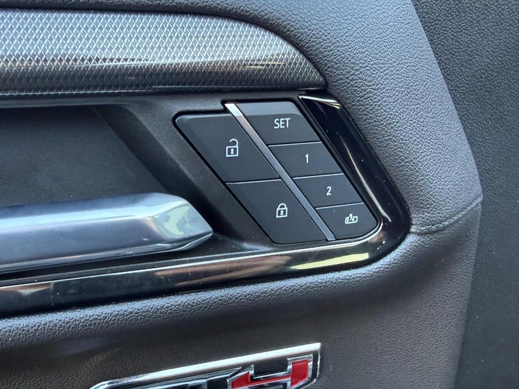 2023 GMC Sierra 1500 4WD Crew Cab 147" AT4