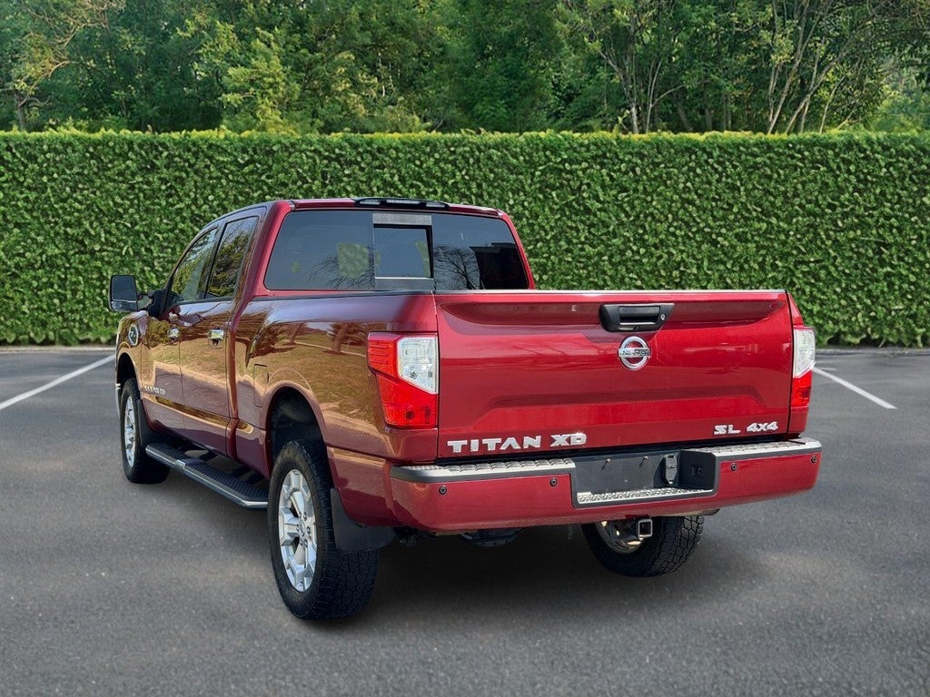 2017 Nissan Titan XD 4x4 Gas Crew Cab SL