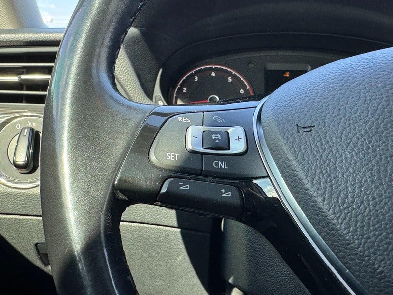 2020 Volkswagen Passat 2.0T R-Line Auto