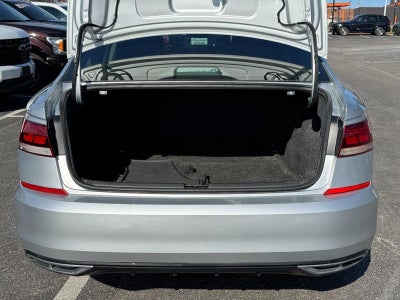 2020 Volkswagen Passat 2.0T R-Line Auto