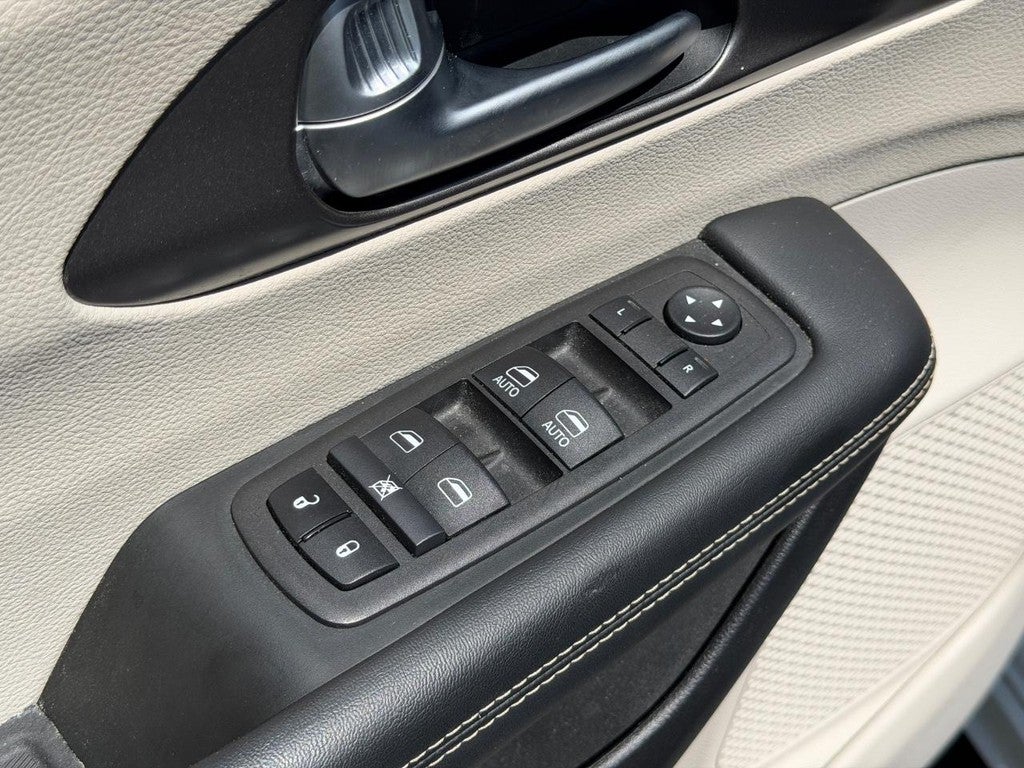 2024 Chrysler Pacifica Touring L FWD