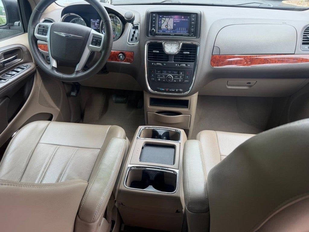 2012 Chrysler Town & Country 4dr Wgn Touring-L