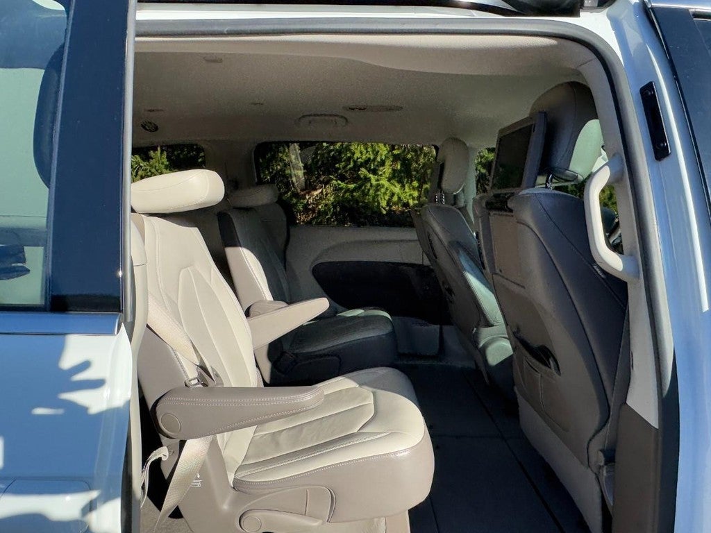 2017 Chrysler Pacifica Touring-L Plus FWD