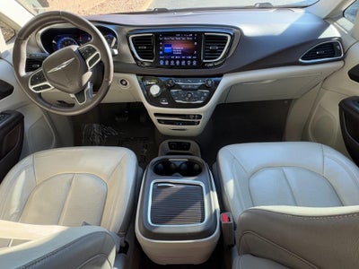 2017 Chrysler Pacifica Touring-L Plus FWD