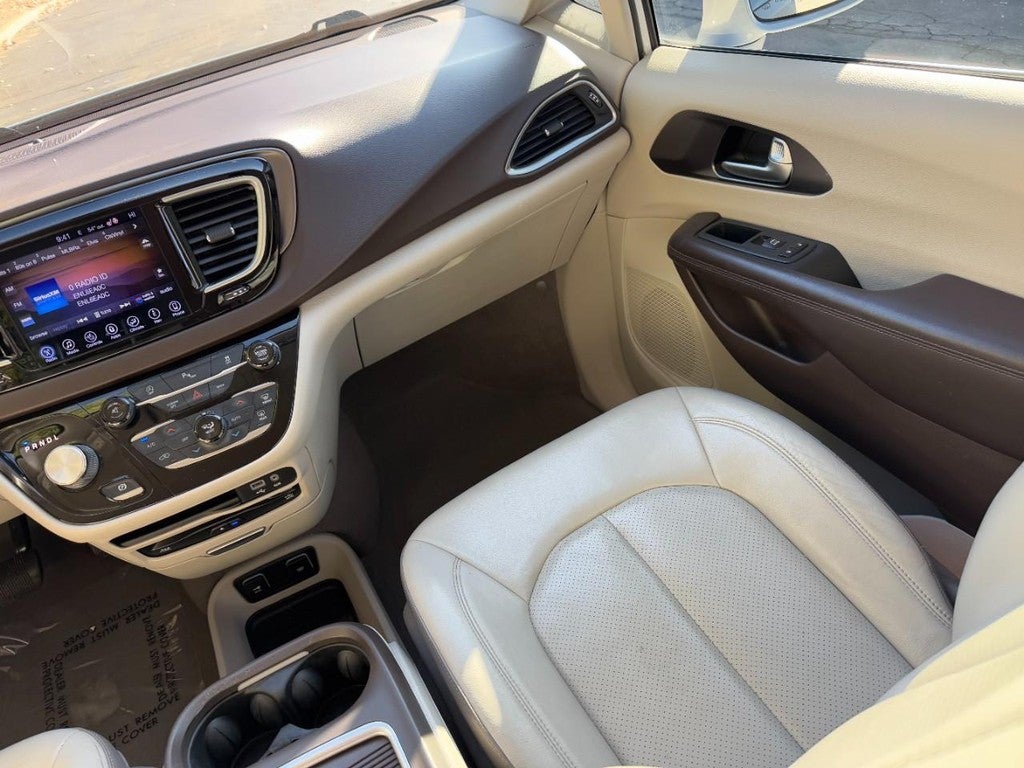 2017 Chrysler Pacifica Touring-L Plus FWD