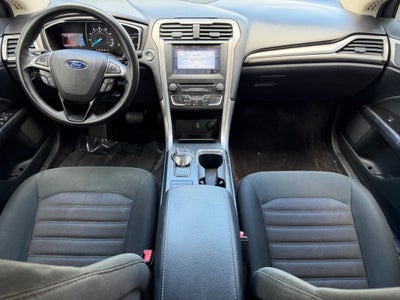 2017 Ford Fusion SE FWD