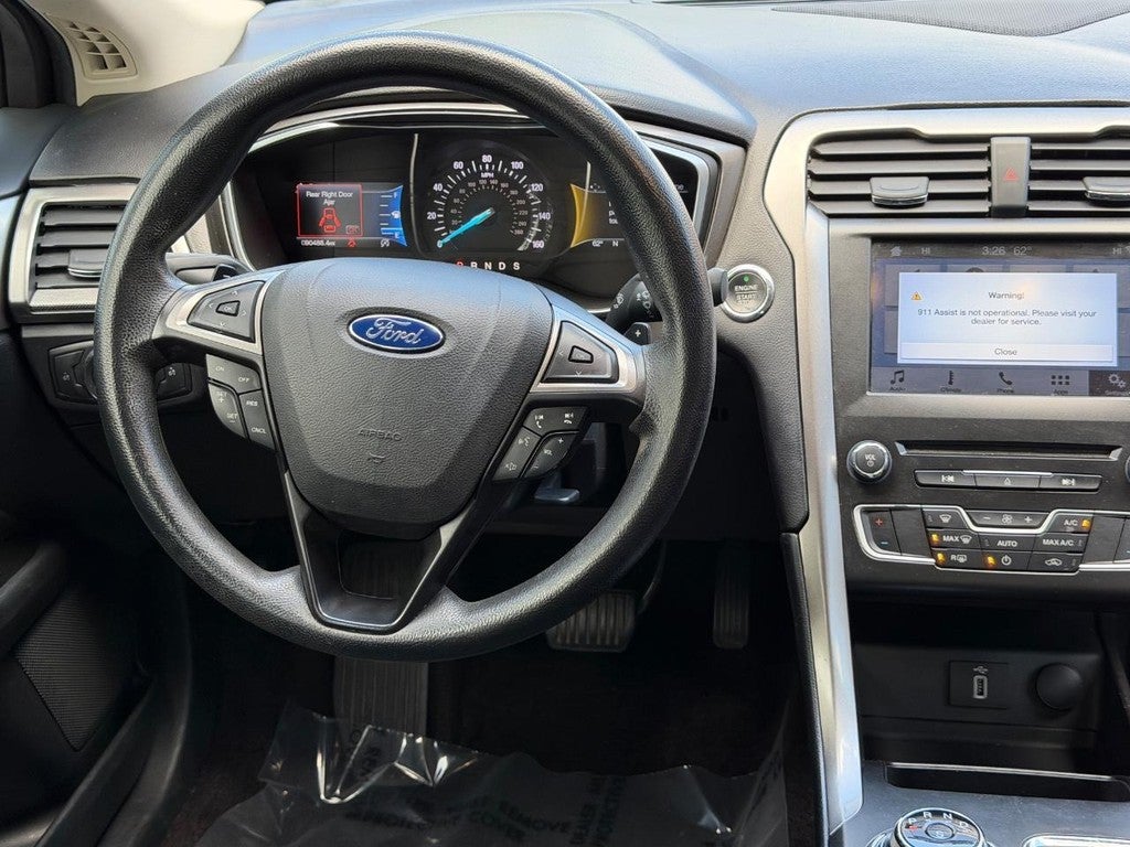 2017 Ford Fusion SE FWD