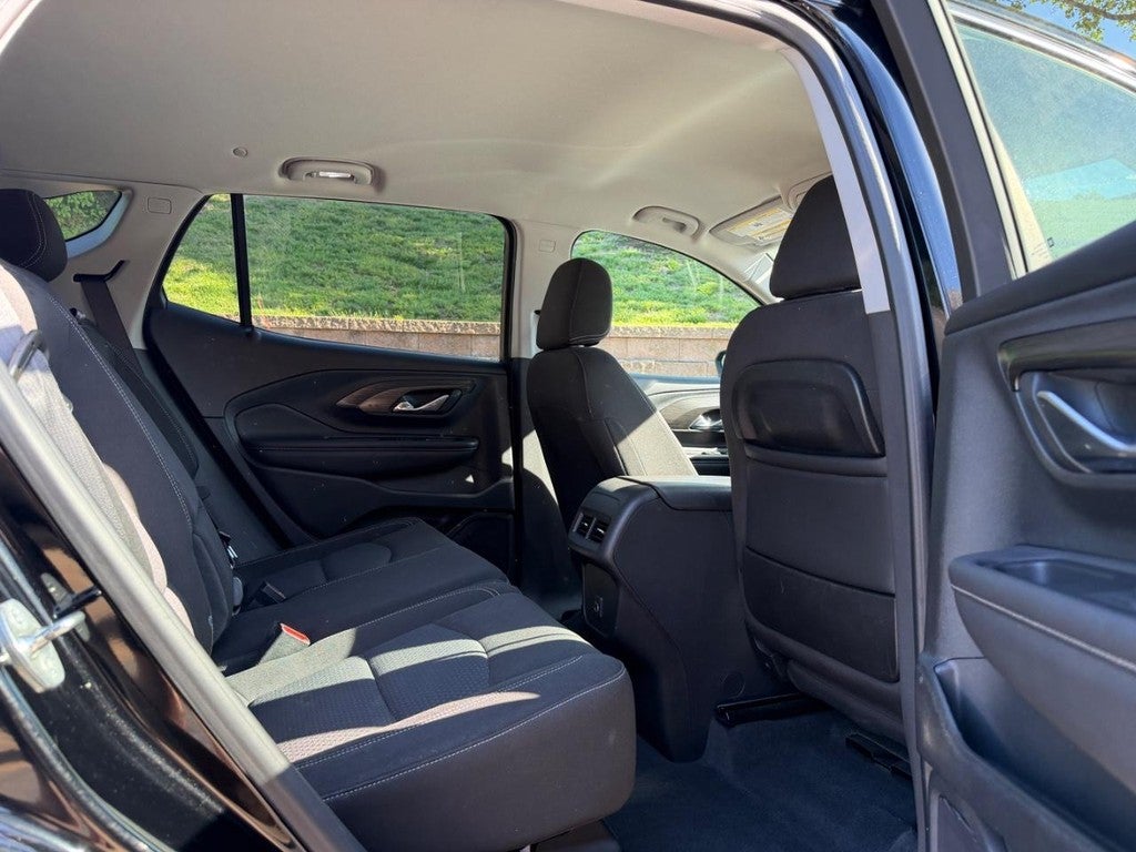 2022 GMC Terrain FWD 4dr SLE