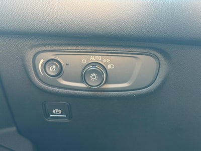 2022 GMC Terrain FWD 4dr SLE