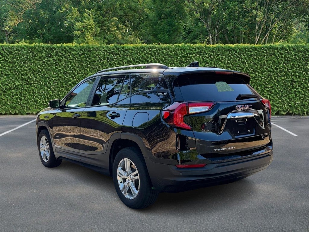 2022 GMC Terrain FWD 4dr SLE