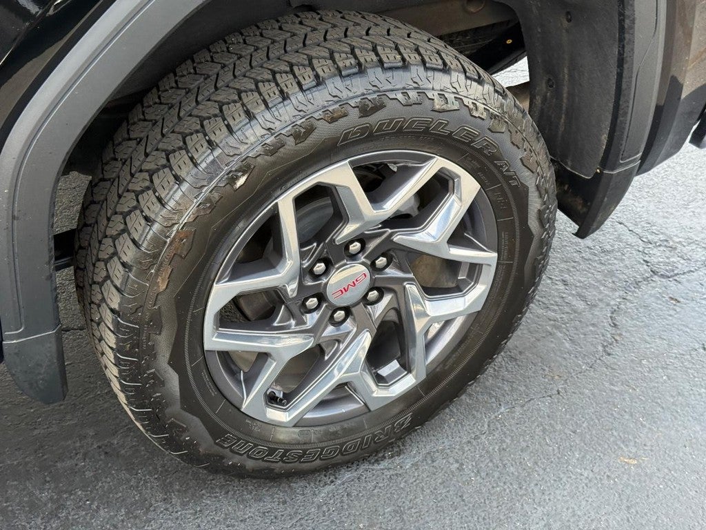 2025 GMC Sierra 1500 4WD Crew Cab 147" SLT