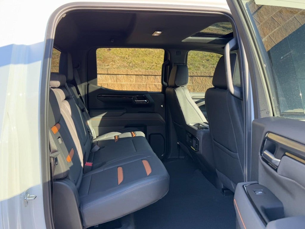 2025 GMC Sierra 1500 4WD Crew Cab 147" AT4