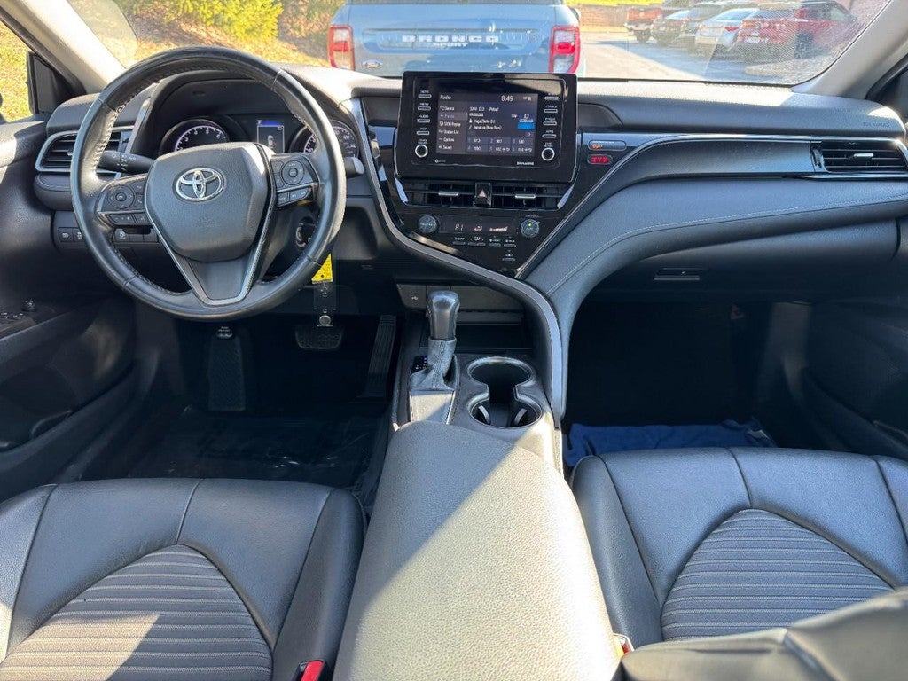 2021 Toyota Camry SE Auto