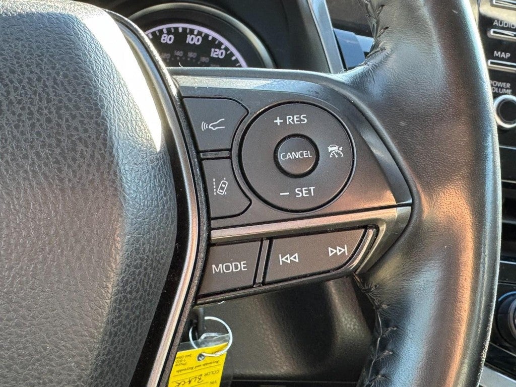 2021 Toyota Camry SE Auto