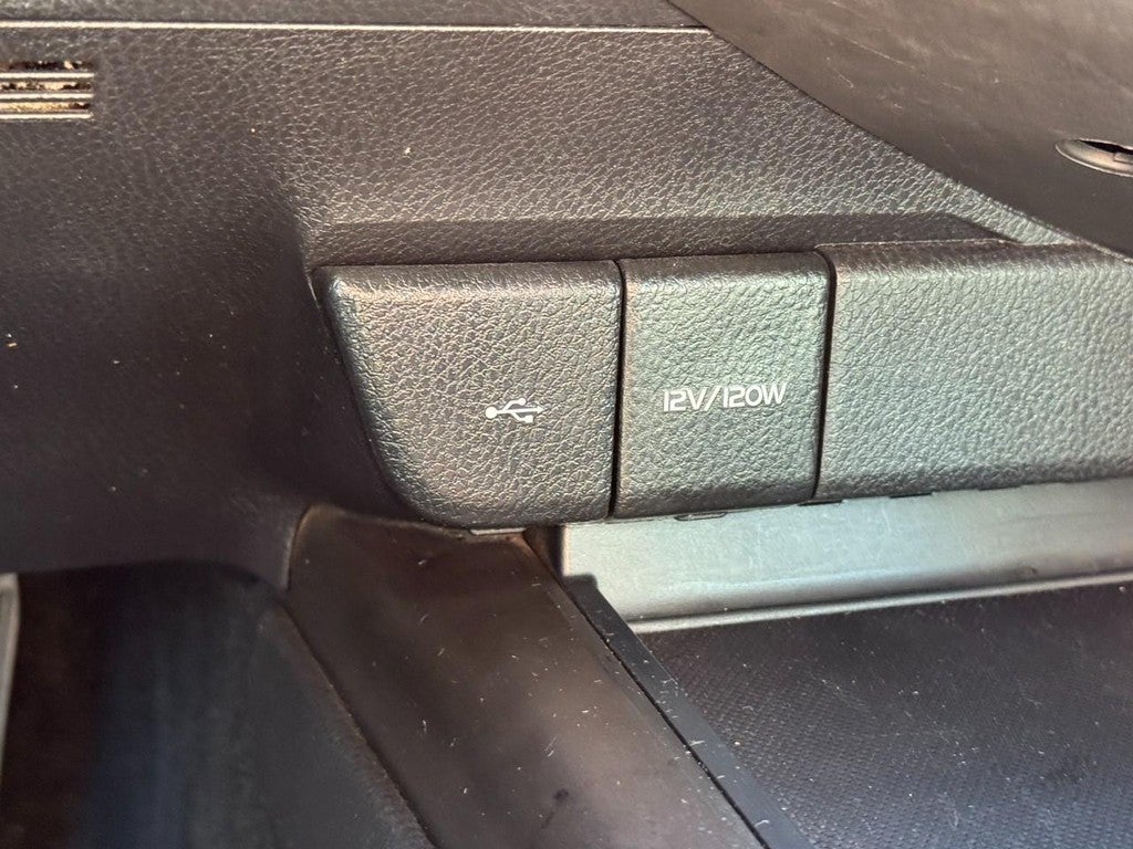 2021 Toyota Camry SE Auto