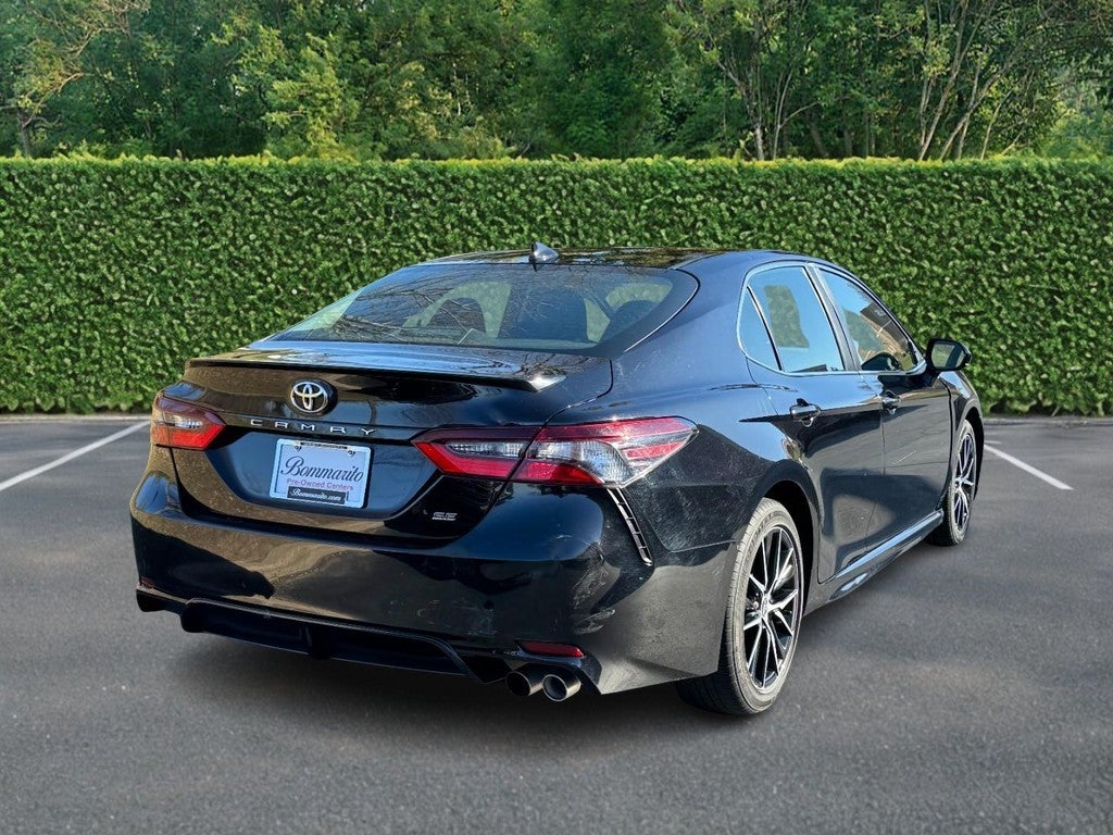 2021 Toyota Camry SE Auto