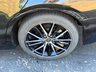 2021 Toyota Camry SE Auto