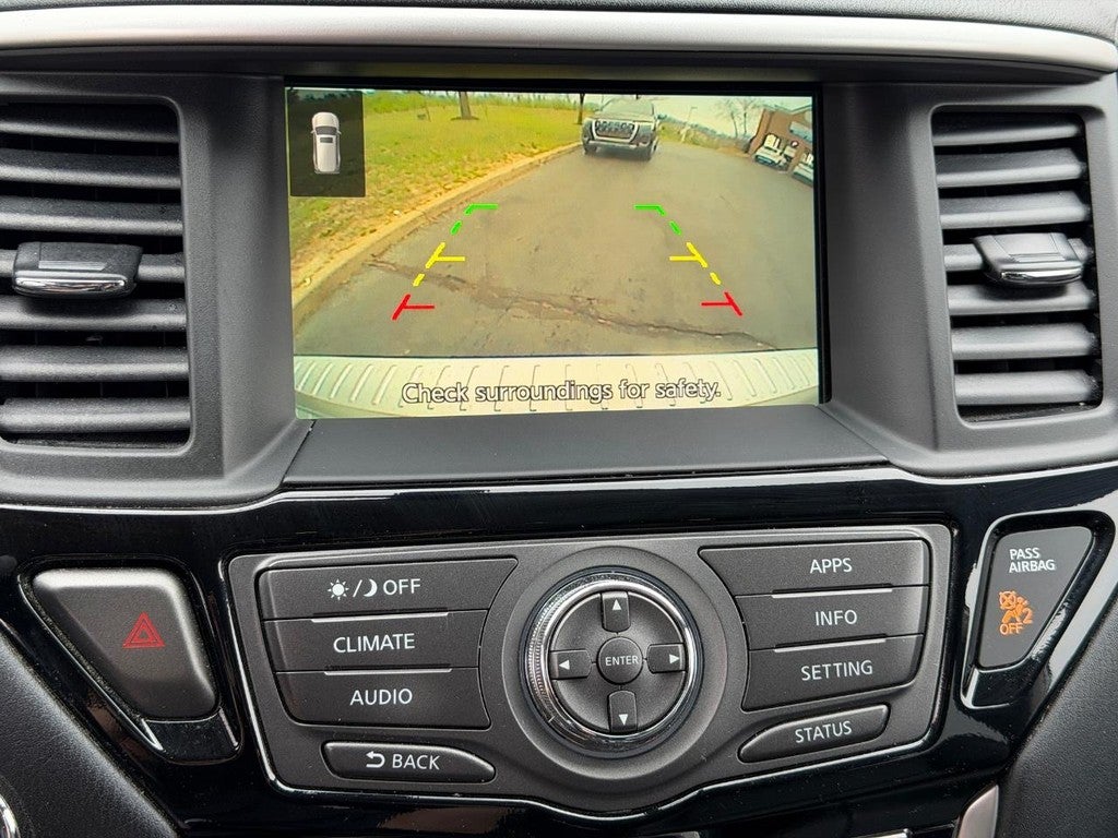 2020 Nissan Pathfinder 4x4 SV