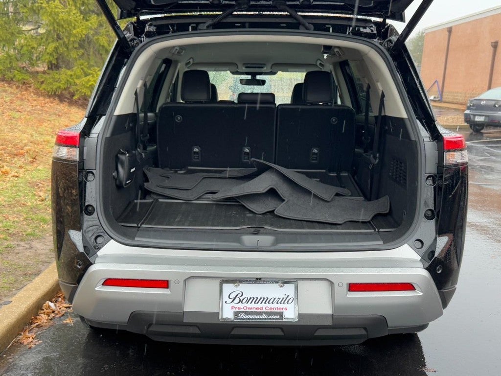 2024 Nissan Pathfinder SL 4WD