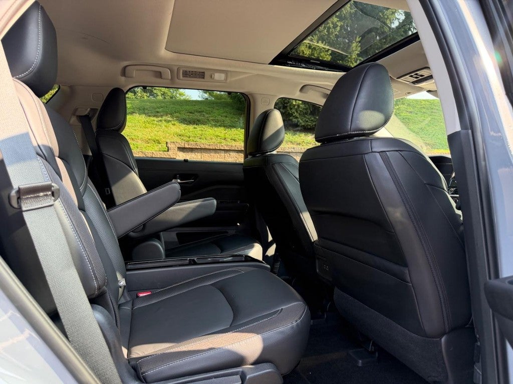 2023 Nissan Pathfinder SL 4WD