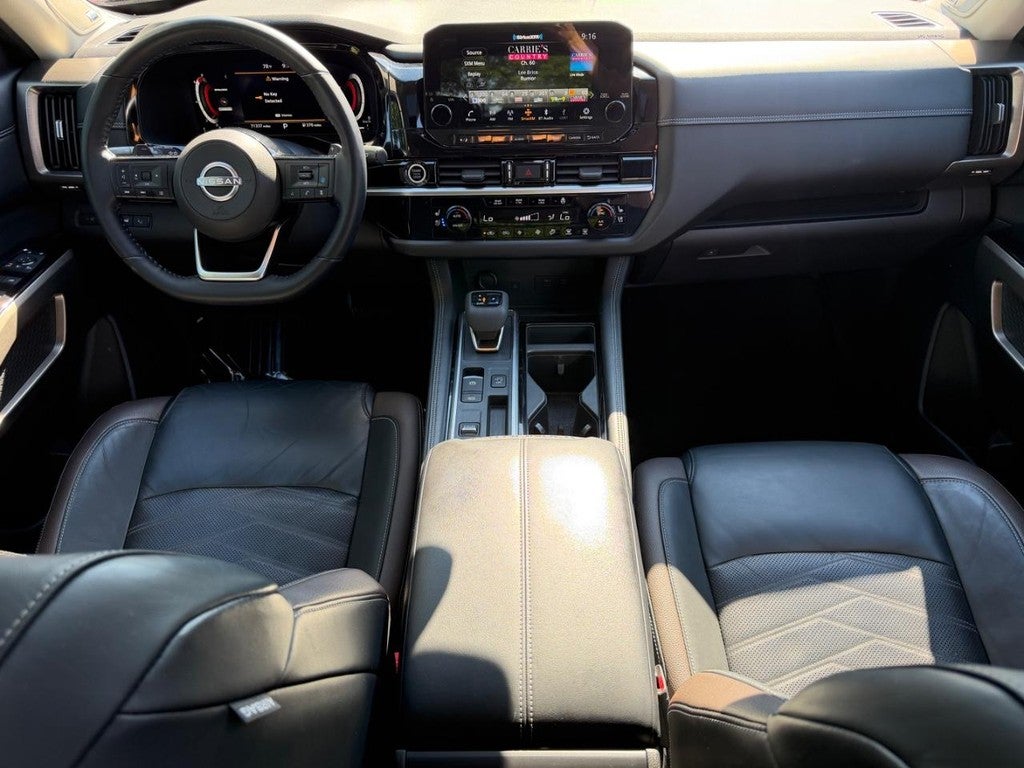 2022 Nissan Pathfinder Platinum 2WD