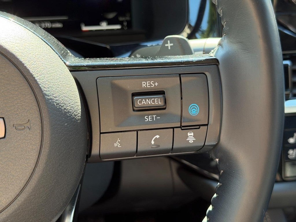 2022 Nissan Pathfinder Platinum 2WD
