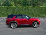 2022 Nissan Pathfinder Platinum 2WD