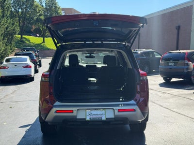 2022 Nissan Pathfinder Platinum 2WD