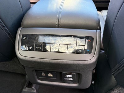 2024 Nissan Pathfinder Platinum 4WD