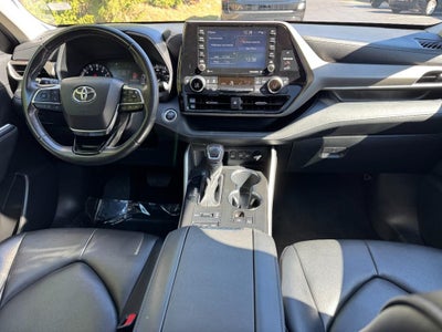 2021 Toyota Highlander XLE AWD (Natl)