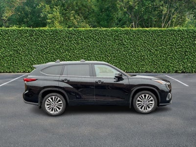 2023 Toyota Highlander AWD (Natl)