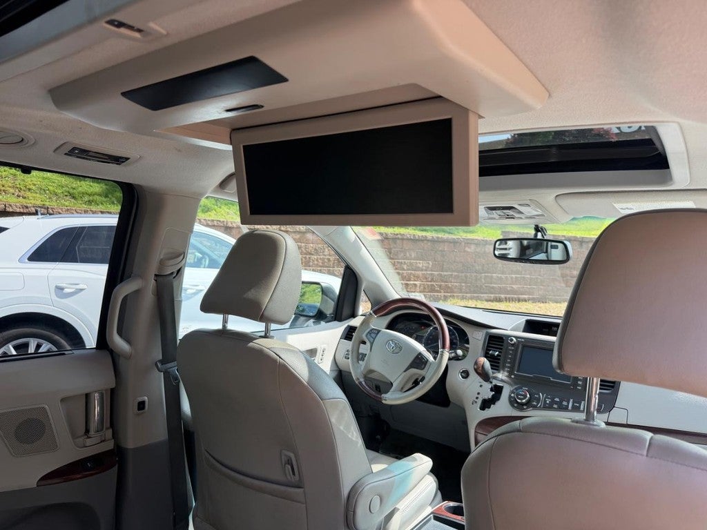 2011 Toyota Sienna 5dr 7-Pass Van V6 Ltd FWD (Natl)