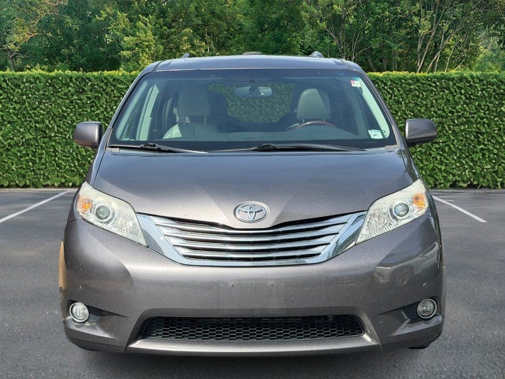 2011 Toyota Sienna 5dr 7-Pass Van V6 Ltd FWD (Natl)