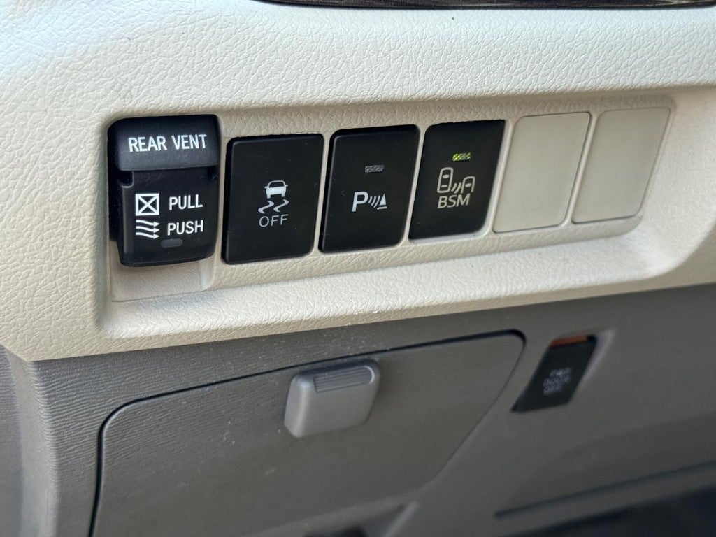 2015 Toyota Sienna 5dr 8-Pass Van XLE FWD (Natl)