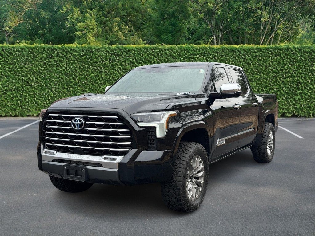 2024 Toyota Tundra 4WD Capstone Hybrid CrewMax 5.5' Bed (Natl)