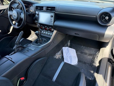 2023 Toyota GR86 Premium Manual (Natl)