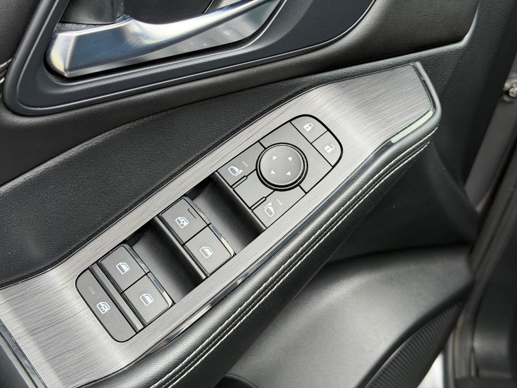 2022 Nissan Rogue AWD SV