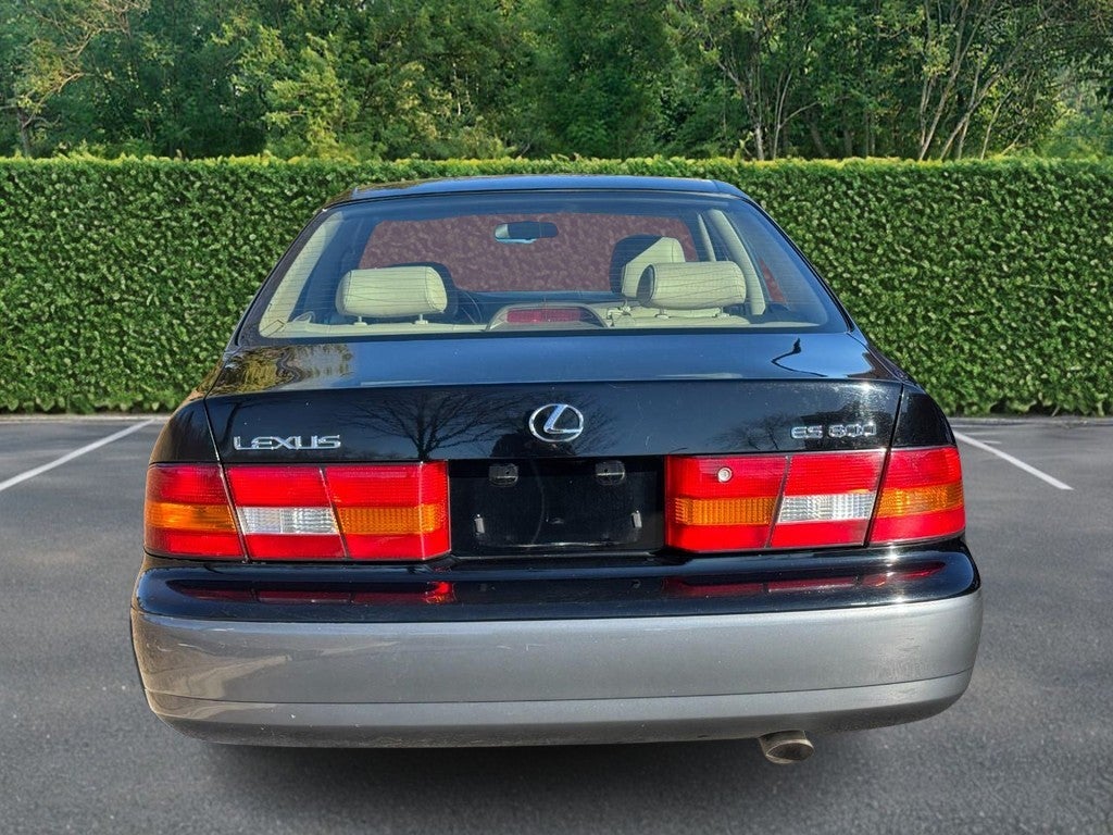 1998 Lexus ES 300 Luxury Sport Sedan 4dr Sdn