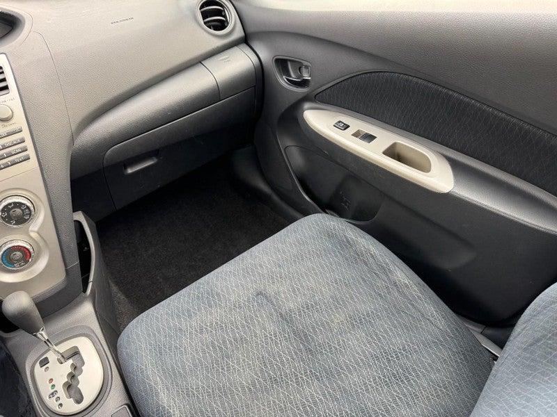 2008 Toyota Yaris 4dr Sdn Auto