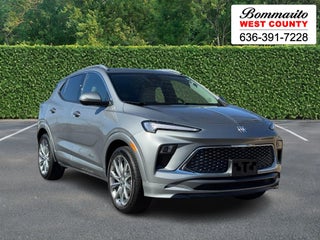 2024 Buick Encore GX FWD 4dr Avenir