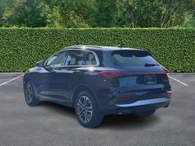 2025 Audi Q5 Premium 2.0 TFSI quattro